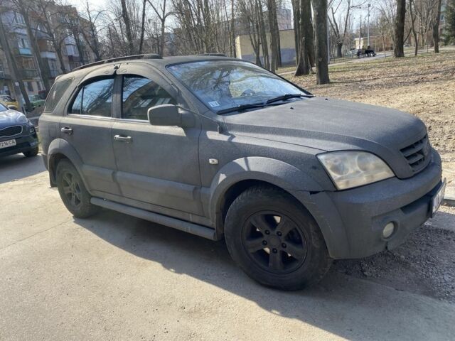 Чорний Кіа Соренто, об'ємом двигуна 2.5 л та пробігом 250 тис. км за 6900 $, фото 8 на Automoto.ua