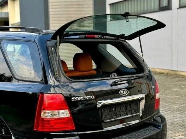 Черный Киа Соренто, объемом двигателя 0 л и пробегом 190 тыс. км за 1944 $, фото 3 на Automoto.ua