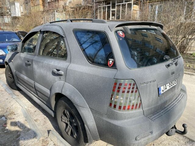 Чорний Кіа Соренто, об'ємом двигуна 2.5 л та пробігом 250 тис. км за 6900 $, фото 9 на Automoto.ua