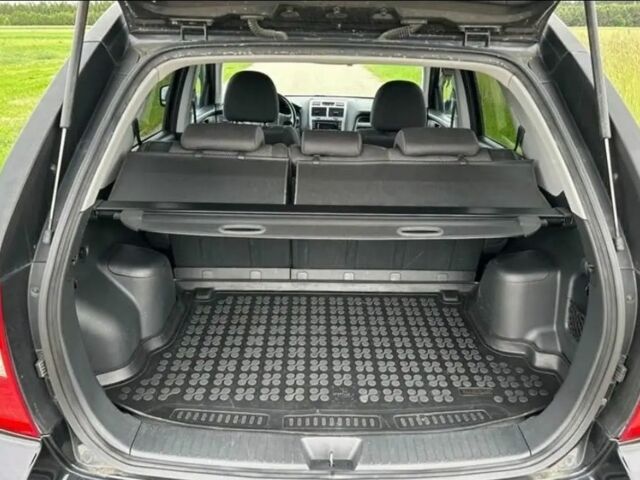 Черный Киа Соренто, объемом двигателя 2.5 л и пробегом 283 тыс. км за 2774 $, фото 6 на Automoto.ua