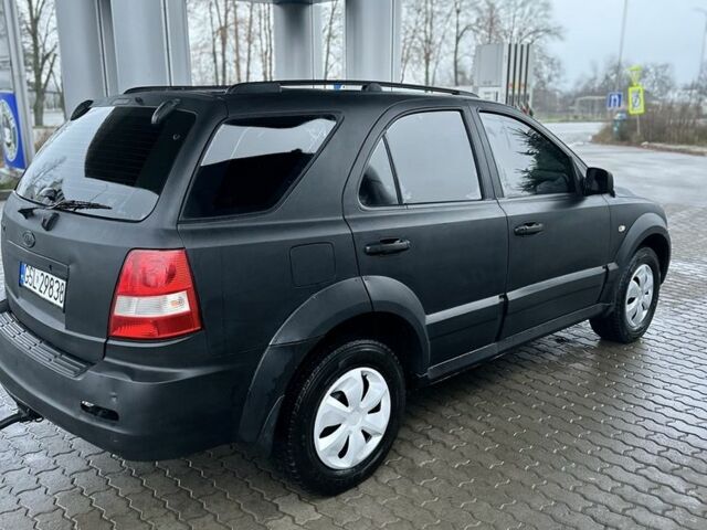 Черный Киа Соренто, объемом двигателя 2.5 л и пробегом 350 тыс. км за 3750 $, фото 3 на Automoto.ua