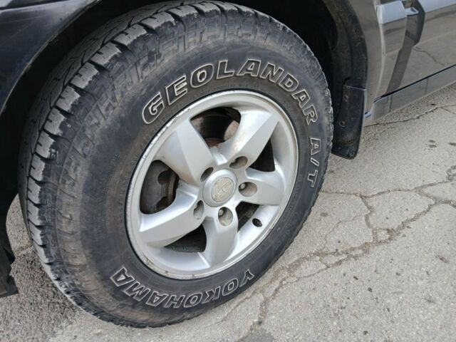 Черный Киа Соренто, объемом двигателя 0 л и пробегом 200 тыс. км за 4200 $, фото 14 на Automoto.ua