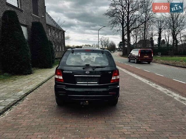 Чорний Кіа Соренто, об'ємом двигуна 2.5 л та пробігом 180 тис. км за 7200 $, фото 3 на Automoto.ua