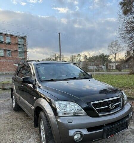 Черный Киа Соренто, объемом двигателя 2.5 л и пробегом 253 тыс. км за 2700 $, фото 1 на Automoto.ua