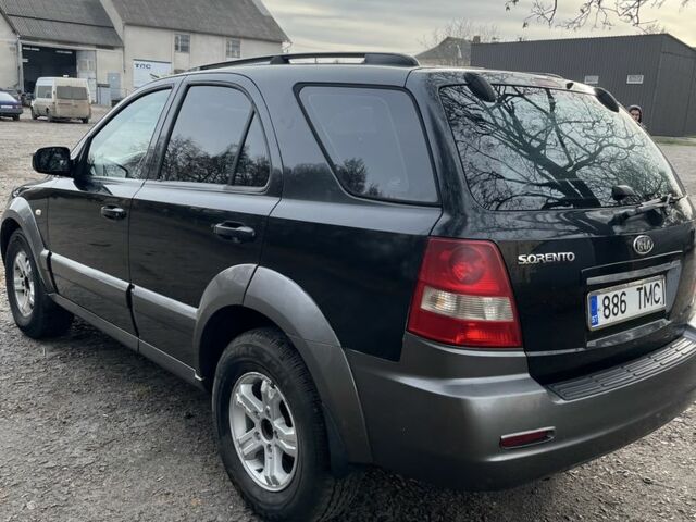 Черный Киа Соренто, объемом двигателя 2.5 л и пробегом 244 тыс. км за 4750 $, фото 4 на Automoto.ua