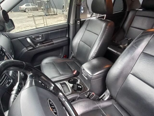 Чорний Кіа Соренто, об'ємом двигуна 2.5 л та пробігом 267 тис. км за 5200 $, фото 13 на Automoto.ua