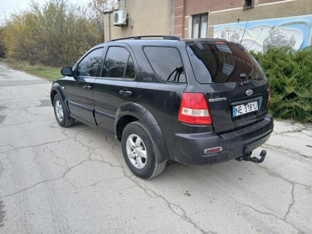 Черный Киа Соренто, объемом двигателя 0 л и пробегом 200 тыс. км за 4200 $, фото 2 на Automoto.ua