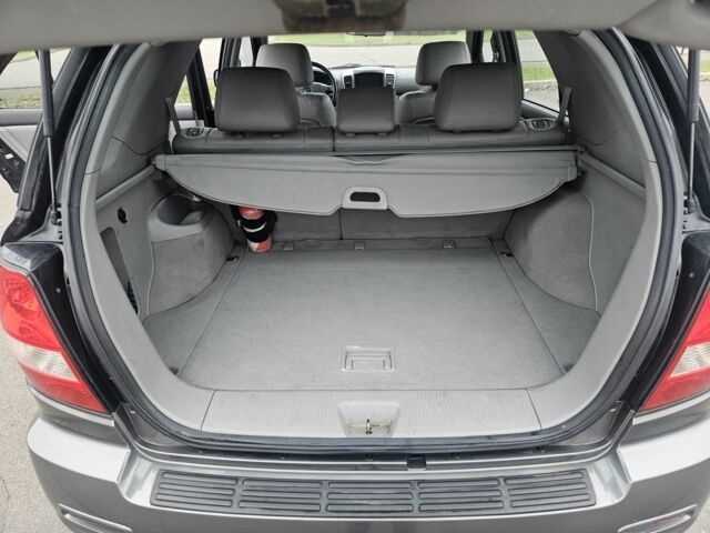 Черный Киа Соренто, объемом двигателя 0 л и пробегом 280 тыс. км за 4700 $, фото 7 на Automoto.ua