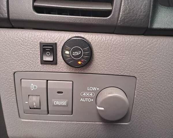 Чорний Кіа Соренто, об'ємом двигуна 3.5 л та пробігом 235 тис. км за 5950 $, фото 11 на Automoto.ua