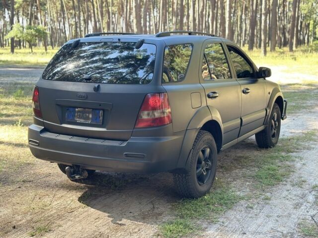 Чорний Кіа Соренто, об'ємом двигуна 2.5 л та пробігом 245 тис. км за 4900 $, фото 3 на Automoto.ua