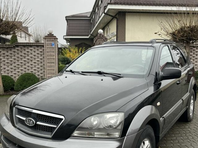 Черный Киа Соренто, объемом двигателя 2.5 л и пробегом 250 тыс. км за 4750 $, фото 1 на Automoto.ua