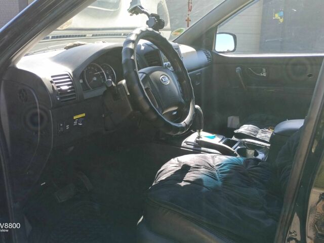 Киа Соренто 2006 в Сумах на Automoto.ua Черный Киа Соренто, объемом двигателя 2.5 л и пробегом 270 тыс. км за 5450 $, фото 3 на Automoto.ua