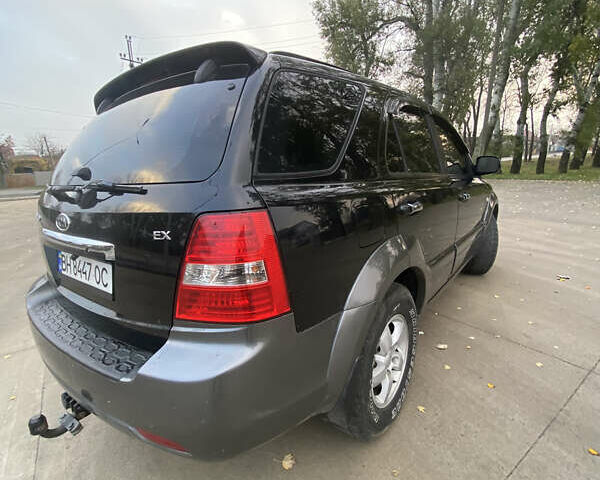 Черный Киа Соренто, объемом двигателя 2.5 л и пробегом 130 тыс. км за 8500 $, фото 4 на Automoto.ua