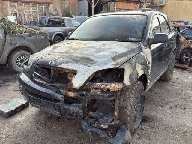 Черный Киа Соренто, объемом двигателя 2.5 л и пробегом 100 тыс. км за 1100 $, фото 1 на Automoto.ua