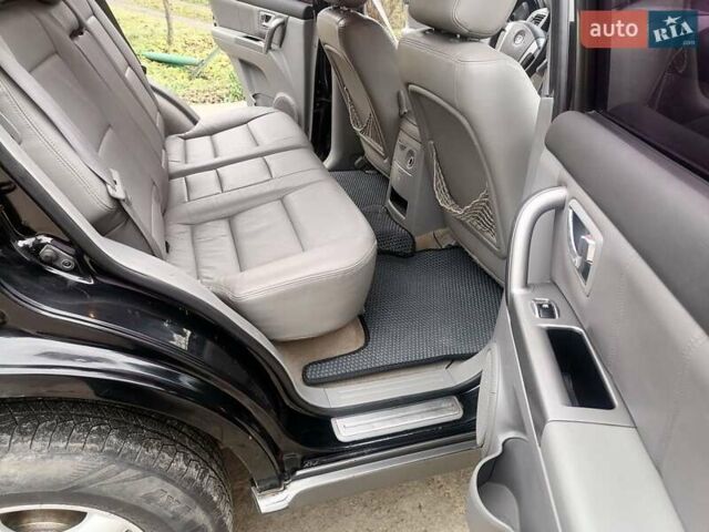 Чорний Кіа Соренто, об'ємом двигуна 2.5 л та пробігом 294 тис. км за 7400 $, фото 14 на Automoto.ua