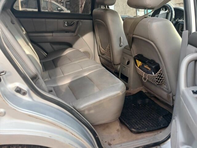 Черный Киа Соренто, объемом двигателя 2.5 л и пробегом 3 тыс. км за 2717 $, фото 2 на Automoto.ua