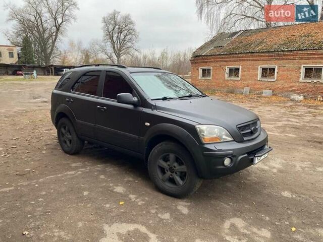 Черный Киа Соренто, объемом двигателя 2.5 л и пробегом 380 тыс. км за 5300 $, фото 3 на Automoto.ua