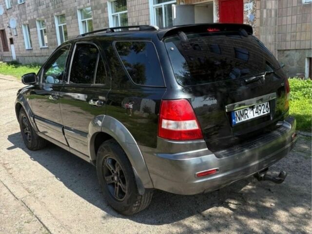 Чорний Кіа Соренто, об'ємом двигуна 2.5 л та пробігом 250 тис. км за 4700 $, фото 3 на Automoto.ua