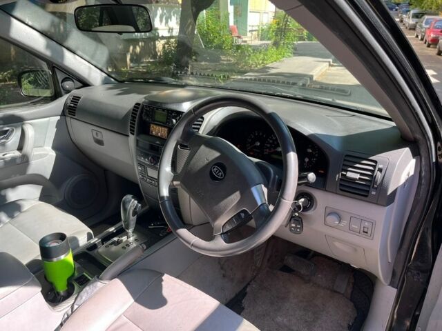 Чорний Кіа Соренто, об'ємом двигуна 2.5 л та пробігом 110 тис. км за 4500 $, фото 3 на Automoto.ua