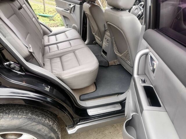 Чорний Кіа Соренто, об'ємом двигуна 2.5 л та пробігом 294 тис. км за 7400 $, фото 8 на Automoto.ua