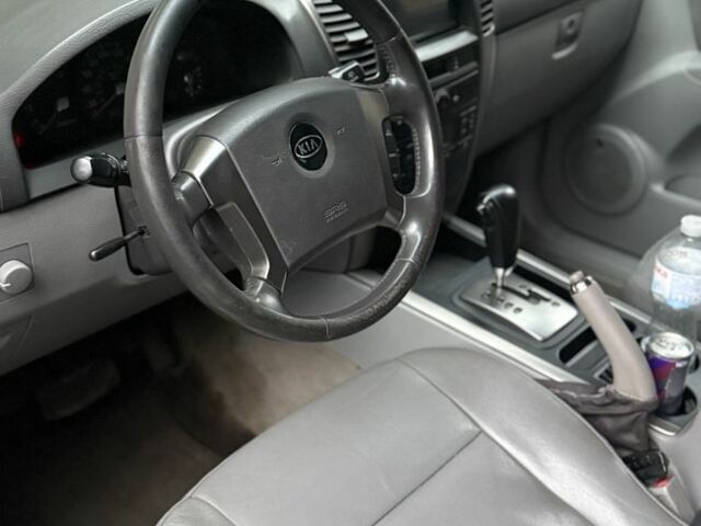 Чорний Кіа Соренто, об'ємом двигуна 0 л та пробігом 320 тис. км за 3600 $, фото 10 на Automoto.ua