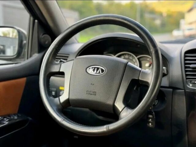 Черный Киа Соренто, объемом двигателя 0 л и пробегом 190 тыс. км за 1944 $, фото 5 на Automoto.ua