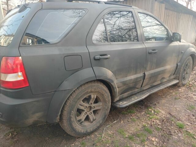 Черный Киа Соренто, объемом двигателя 2.5 л и пробегом 3 тыс. км за 2717 $, фото 5 на Automoto.ua