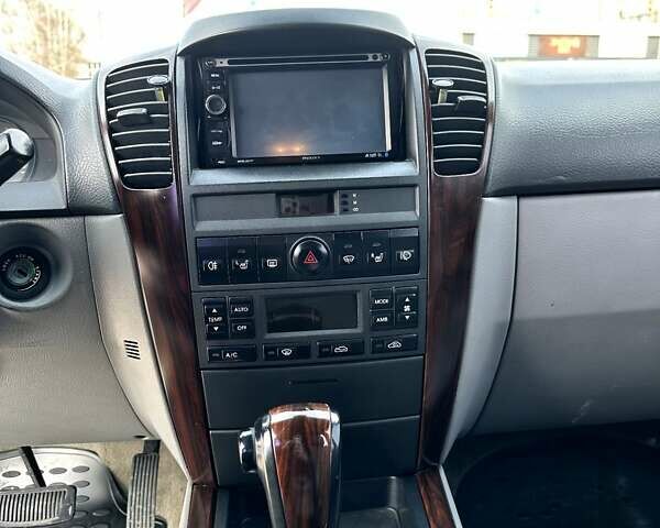 Киа Соренто 2006 в Киеве на Automoto.ua Черный Киа Соренто, объемом двигателя 2.5 л и пробегом 286 тыс. км за 6000 $, фото 12 на Automoto.ua