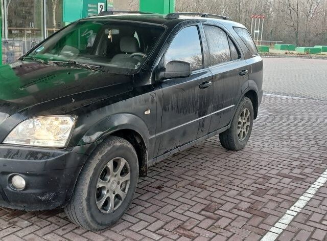 Чорний Кіа Соренто, об'ємом двигуна 0 л та пробігом 220 тис. км за 3600 $, фото 1 на Automoto.ua
