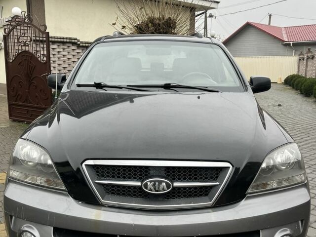 Черный Киа Соренто, объемом двигателя 2.5 л и пробегом 250 тыс. км за 4750 $, фото 2 на Automoto.ua