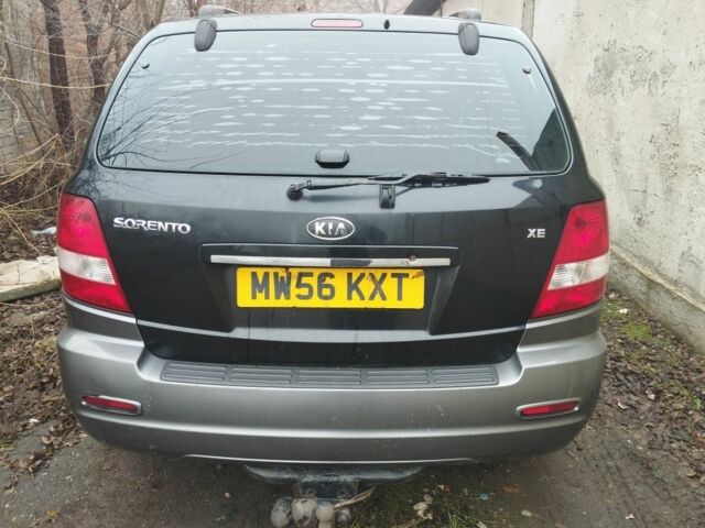 Чорний Кіа Соренто, об'ємом двигуна 0 л та пробігом 250 тис. км за 4000 $, фото 2 на Automoto.ua