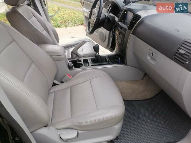 Чорний Кіа Соренто, об'ємом двигуна 2.5 л та пробігом 294 тис. км за 7400 $, фото 16 на Automoto.ua