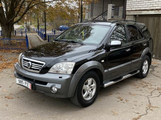 Чорний Кіа Соренто, об'ємом двигуна 2.5 л та пробігом 210 тис. км за 3450 $, фото 1 на Automoto.ua