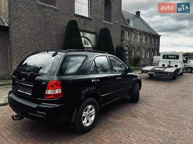 Чорний Кіа Соренто, об'ємом двигуна 2.5 л та пробігом 180 тис. км за 7200 $, фото 4 на Automoto.ua