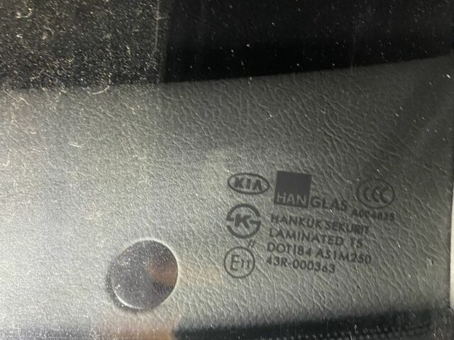 Чорний Кіа Соренто, об'ємом двигуна 2.5 л та пробігом 250 тис. км за 6900 $, фото 6 на Automoto.ua