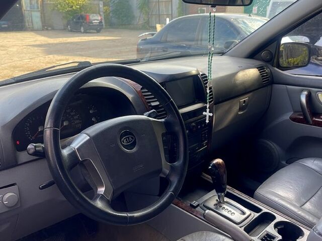 Черный Киа Соренто, объемом двигателя 3.5 л и пробегом 200 тыс. км за 3800 $, фото 7 на Automoto.ua