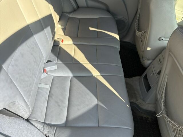 Черный Киа Соренто, объемом двигателя 2.5 л и пробегом 330 тыс. км за 3722 $, фото 7 на Automoto.ua