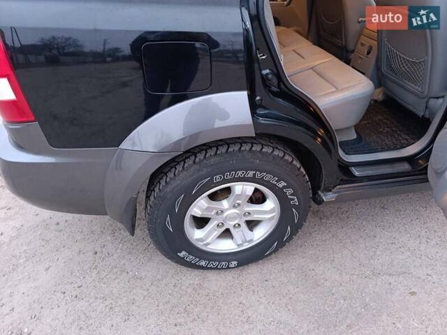 Чорний Кіа Соренто, об'ємом двигуна 2.5 л та пробігом 224 тис. км за 8000 $, фото 16 на Automoto.ua
