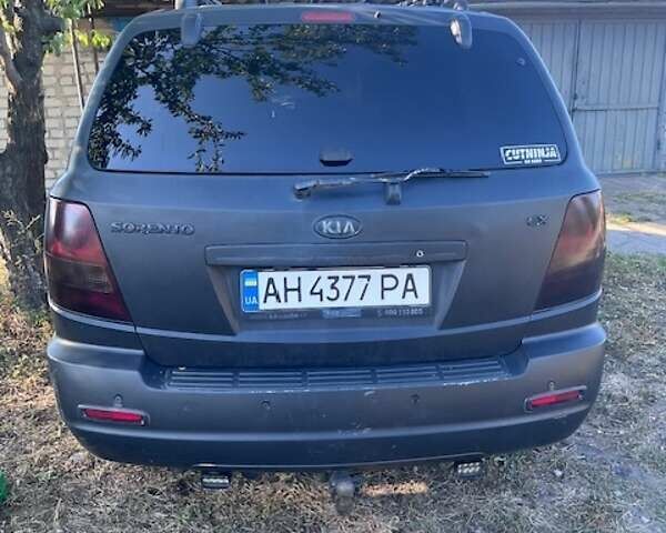 Чорний Кіа Соренто, об'ємом двигуна 2.5 л та пробігом 455 тис. км за 5000 $, фото 1 на Automoto.ua