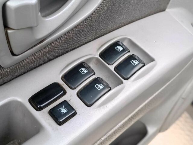 Черный Киа Соренто, объемом двигателя 2.4 л и пробегом 300 тыс. км за 6490 $, фото 14 на Automoto.ua