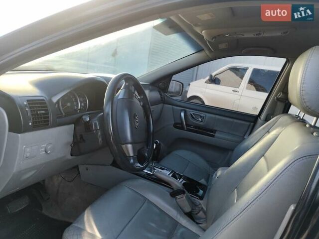 Чорний Кіа Соренто, об'ємом двигуна 2.5 л та пробігом 193 тис. км за 7500 $, фото 9 на Automoto.ua