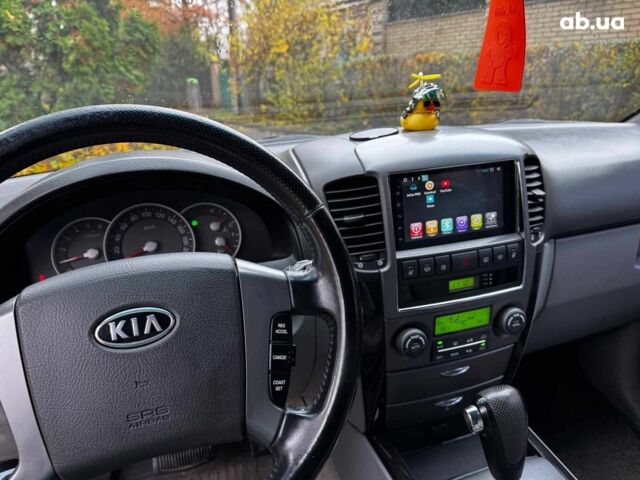 Чорний Кіа Соренто, об'ємом двигуна 2.5 л та пробігом 226 тис. км за 8490 $, фото 22 на Automoto.ua
