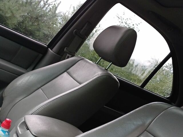 Черный Киа Соренто, объемом двигателя 2.5 л и пробегом 286 тыс. км за 6600 $, фото 13 на Automoto.ua