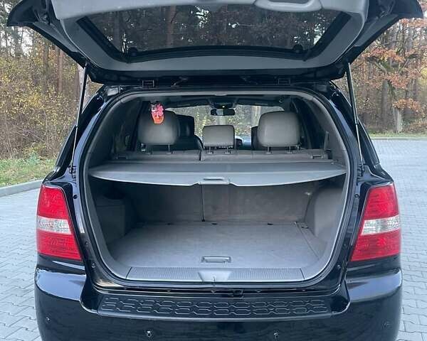 Черный Киа Соренто, объемом двигателя 2.5 л и пробегом 250 тыс. км за 8200 $, фото 5 на Automoto.ua