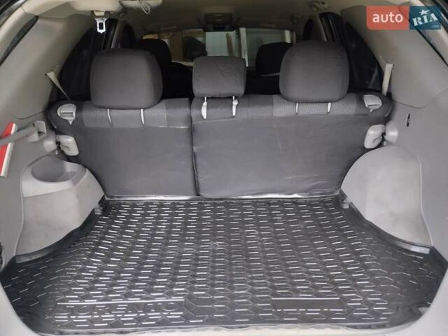 Чорний Кіа Соренто, об'ємом двигуна 2.5 л та пробігом 193 тис. км за 7500 $, фото 18 на Automoto.ua