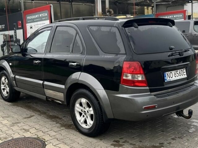 Черный Киа Соренто, объемом двигателя 2.5 л и пробегом 256 тыс. км за 3500 $, фото 5 на Automoto.ua