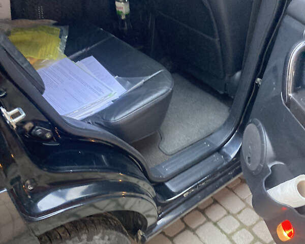 Черный Киа Соренто, объемом двигателя 2.5 л и пробегом 390 тыс. км за 7300 $, фото 7 на Automoto.ua