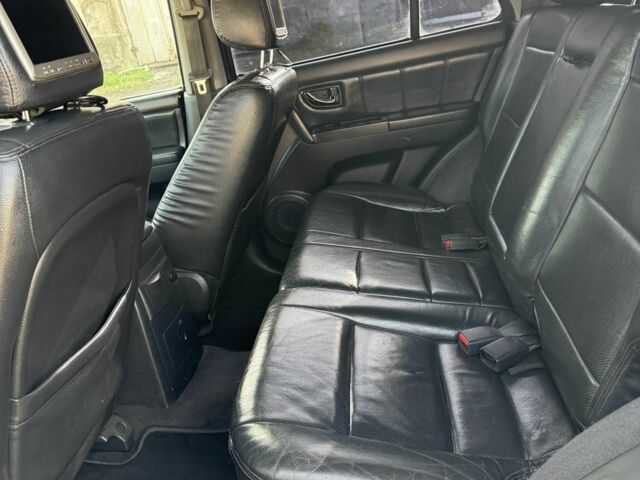 Черный Киа Соренто, объемом двигателя 2.5 л и пробегом 258 тыс. км за 4500 $, фото 7 на Automoto.ua