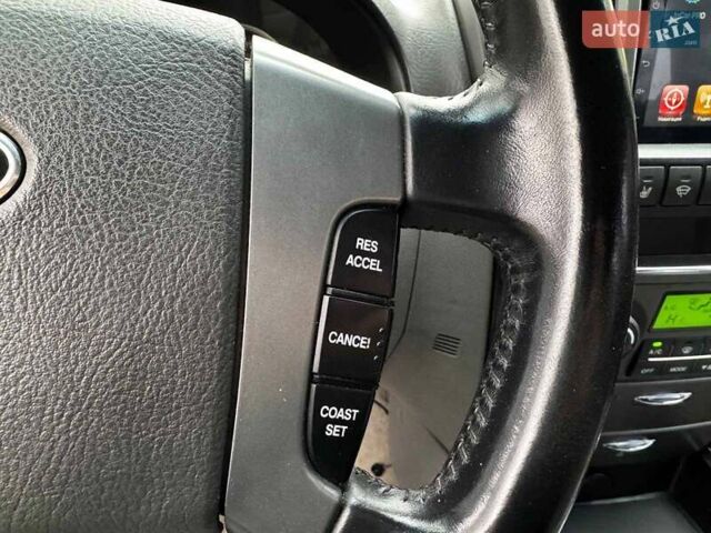 Чорний Кіа Соренто, об'ємом двигуна 2.5 л та пробігом 226 тис. км за 8490 $, фото 17 на Automoto.ua