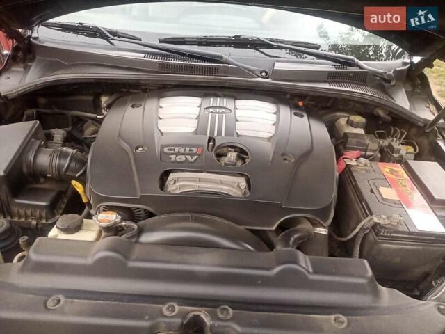Черный Киа Соренто, объемом двигателя 2.5 л и пробегом 225 тыс. км за 10500 $, фото 4 на Automoto.ua